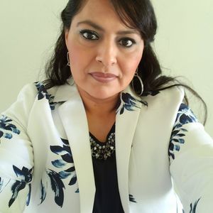 Meet your Posher, Ana